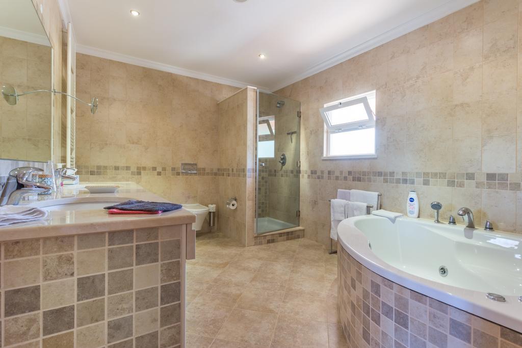 Casa Mocho Branco Bed & Breakfast Лоуле Стая снимка